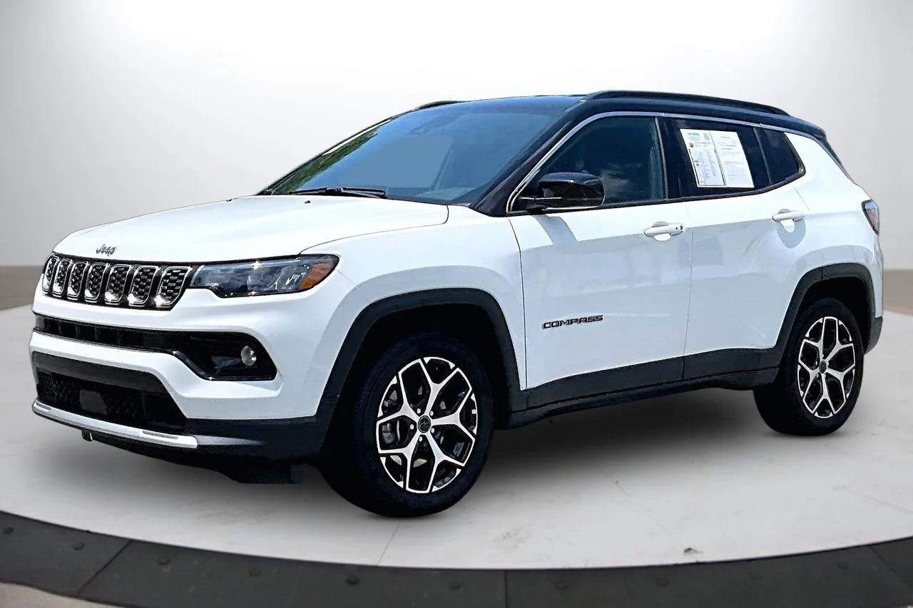 Certified Used 2025 White Jeep Limited image 4