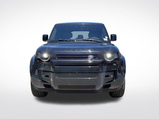 Certified Used 2025 Black Land Rover V8 image 11