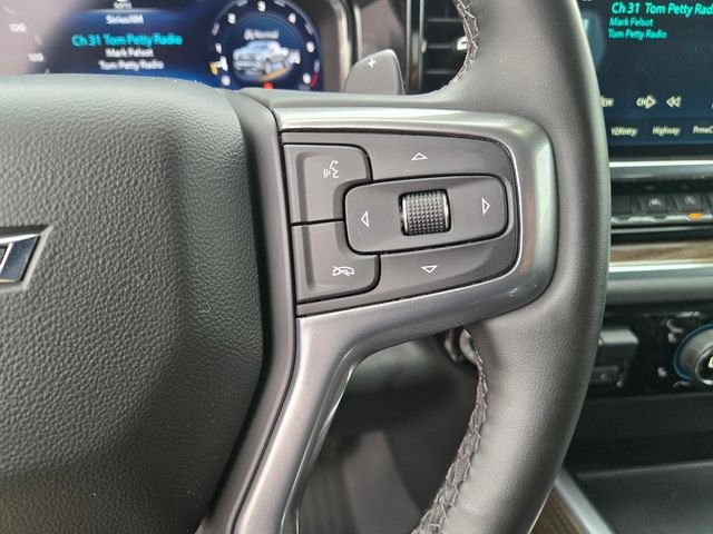 Used 2024 White Chevrolet RST image 18