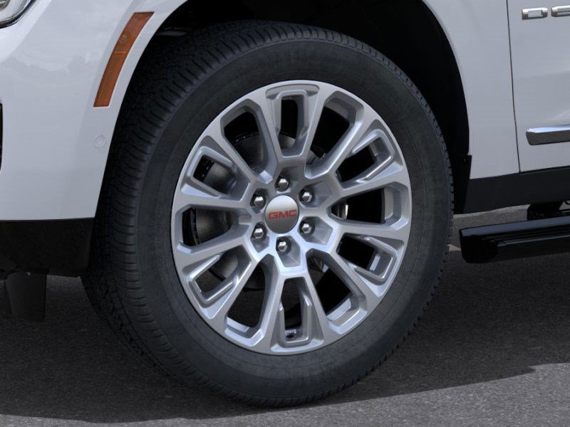 2026 GMC Yukon XL Denali - Photo 9
