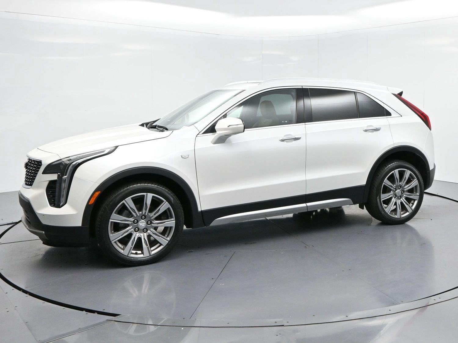 Used 2023 CRYSTAL WHITE TRICOAT Cadillac AWD Premium Luxury image 4