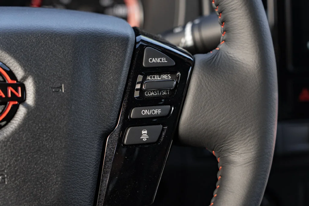 New 2027 Gun Metallic Nissan Crew Cab PRO-4X® image 15