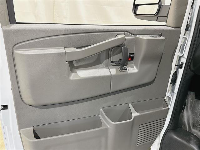 2026 GMC Savana Cargo Work Van - Photo 49