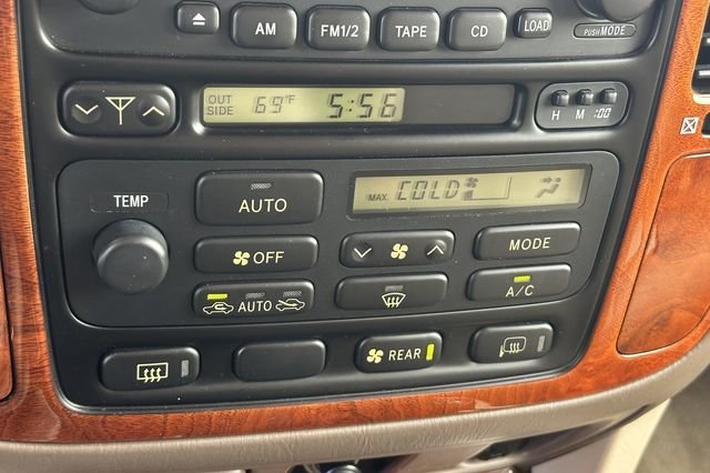 Used 1998  Lexus 470 image 21