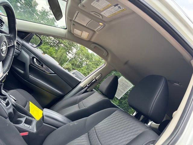 Used 2018 Pearl White Nissan SV image 16