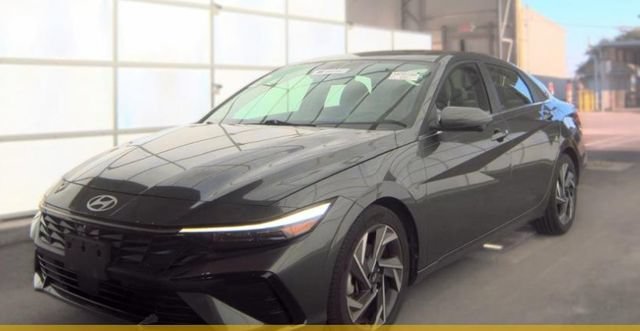 2024 Hyundai Elantra Limited