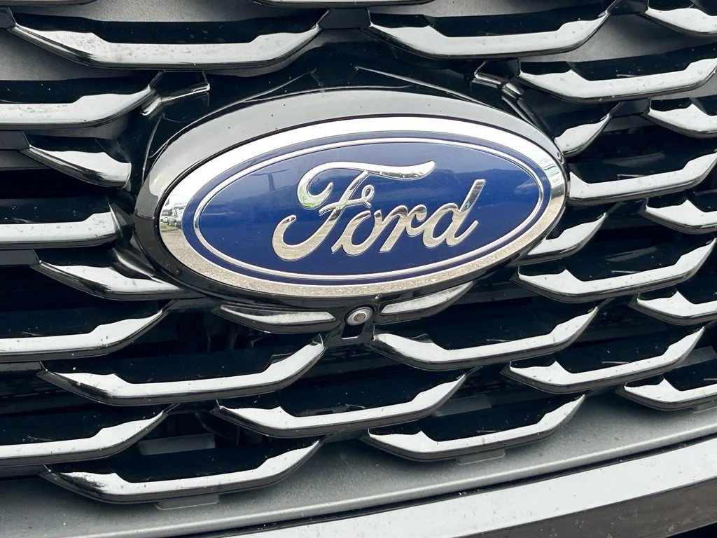Used 2024 Black Metallic Ford ST-Line image 18