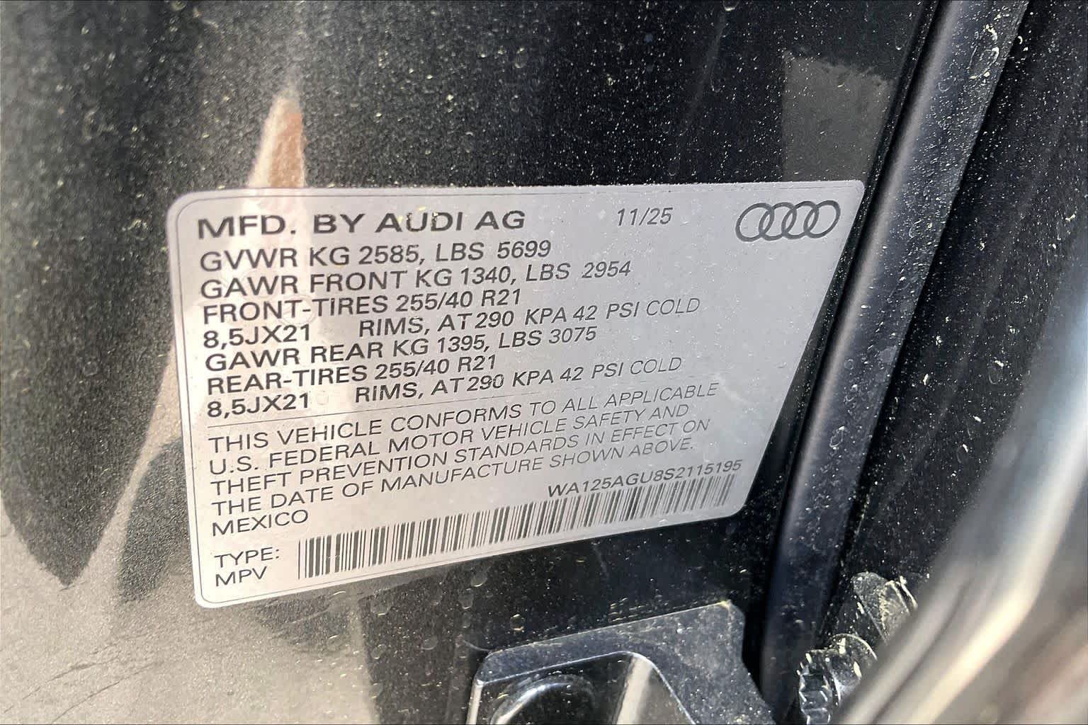 Used 2025 Daytona Gray Pearl Effect Audi Premium Plus image 20