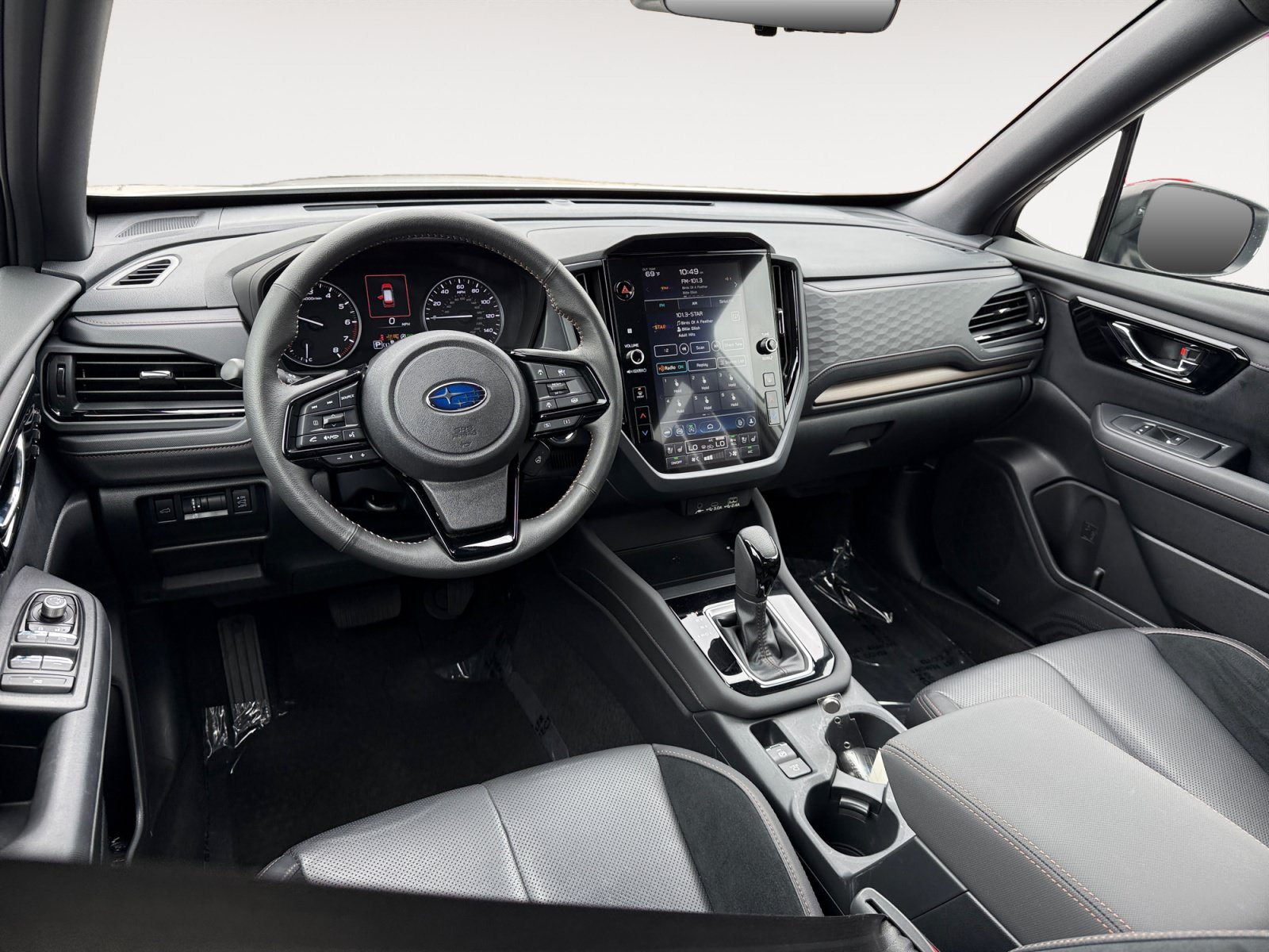 Certified Used 2025 Crystal White Pearl Subaru Touring image 15