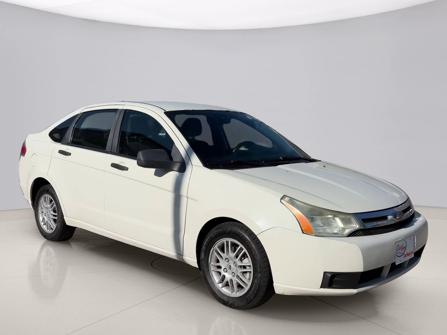 Used 2010 White Ford SE image 7