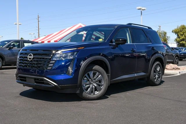 2026 Nissan Pathfinder SV 2WD's photo