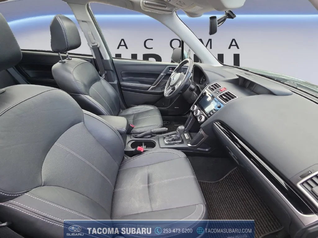 Used 2018 Green Subaru 2.5i Touring image 17