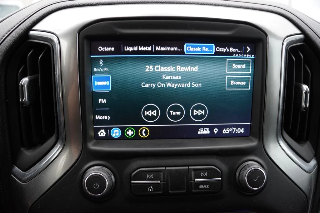 Used 2022 Blue Metallic Chevrolet LT image 5