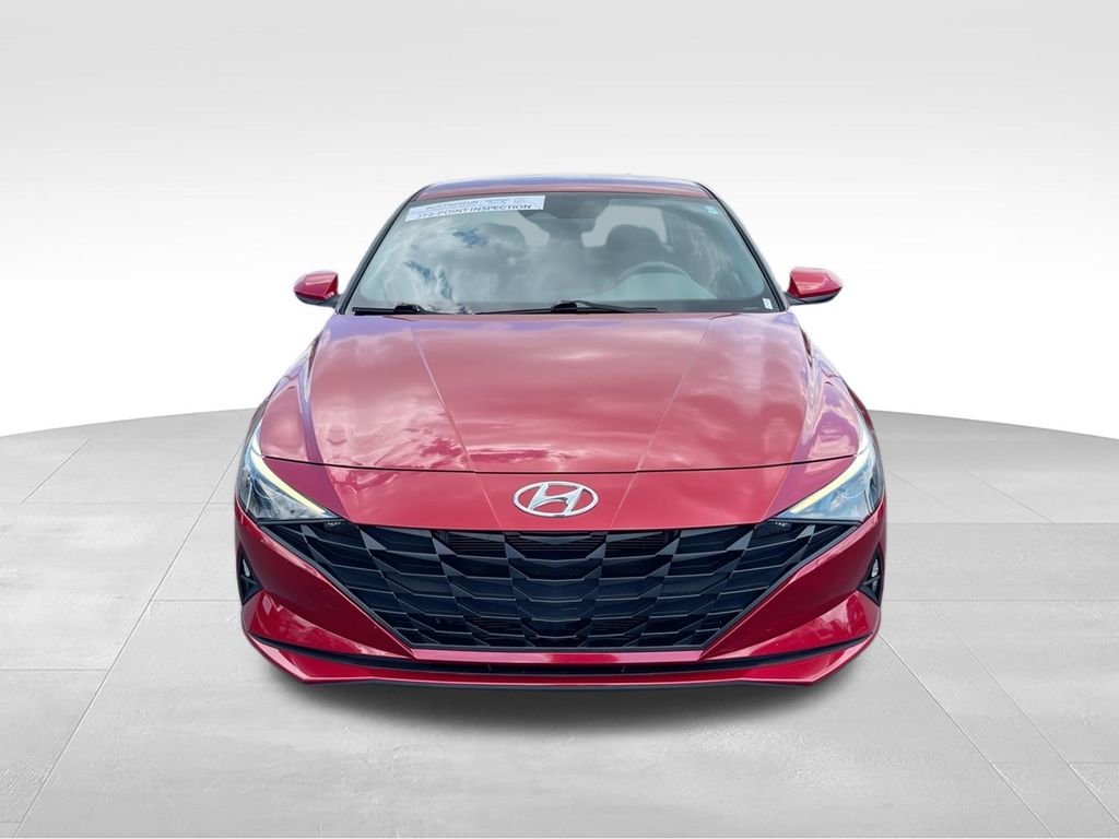 Used 2023 Red Hyundai Blue image 3
