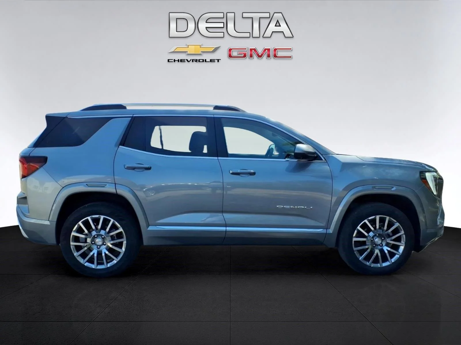 Used 2026 Sterling Metallic GMC Denali image 6