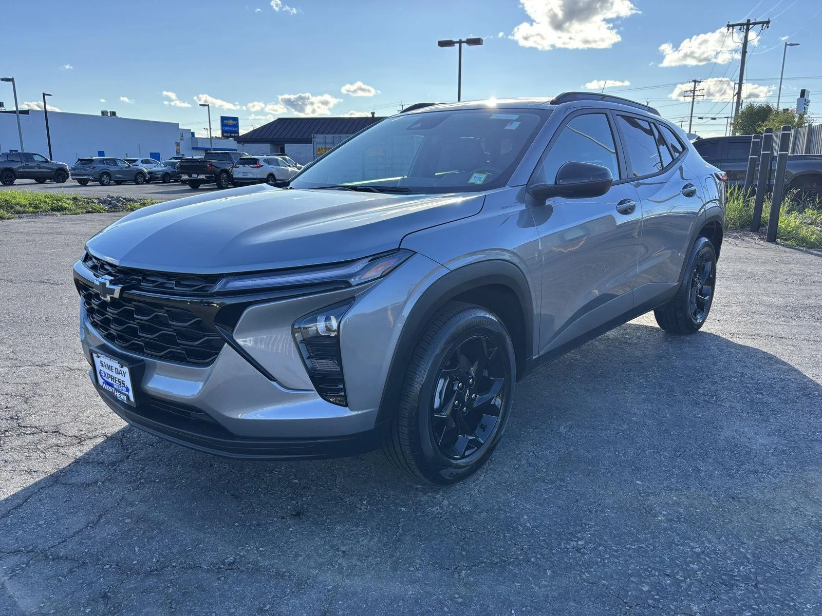 New 2026 Sterling Gray Metallic Chevrolet LT image 27