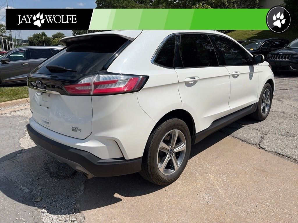 Used 2020 White Ford SEL image 5