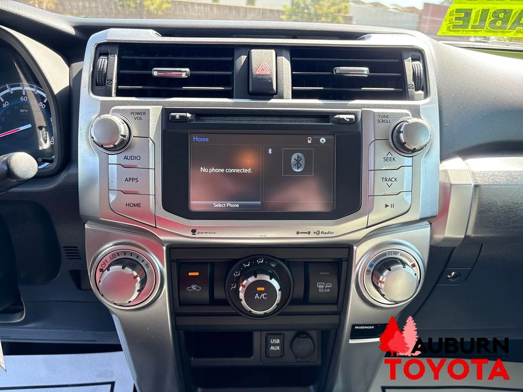 Used 2017 Super White Toyota SR5 image 17