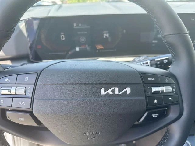 New 2026 Glacial White Pearl Kia LX image 12