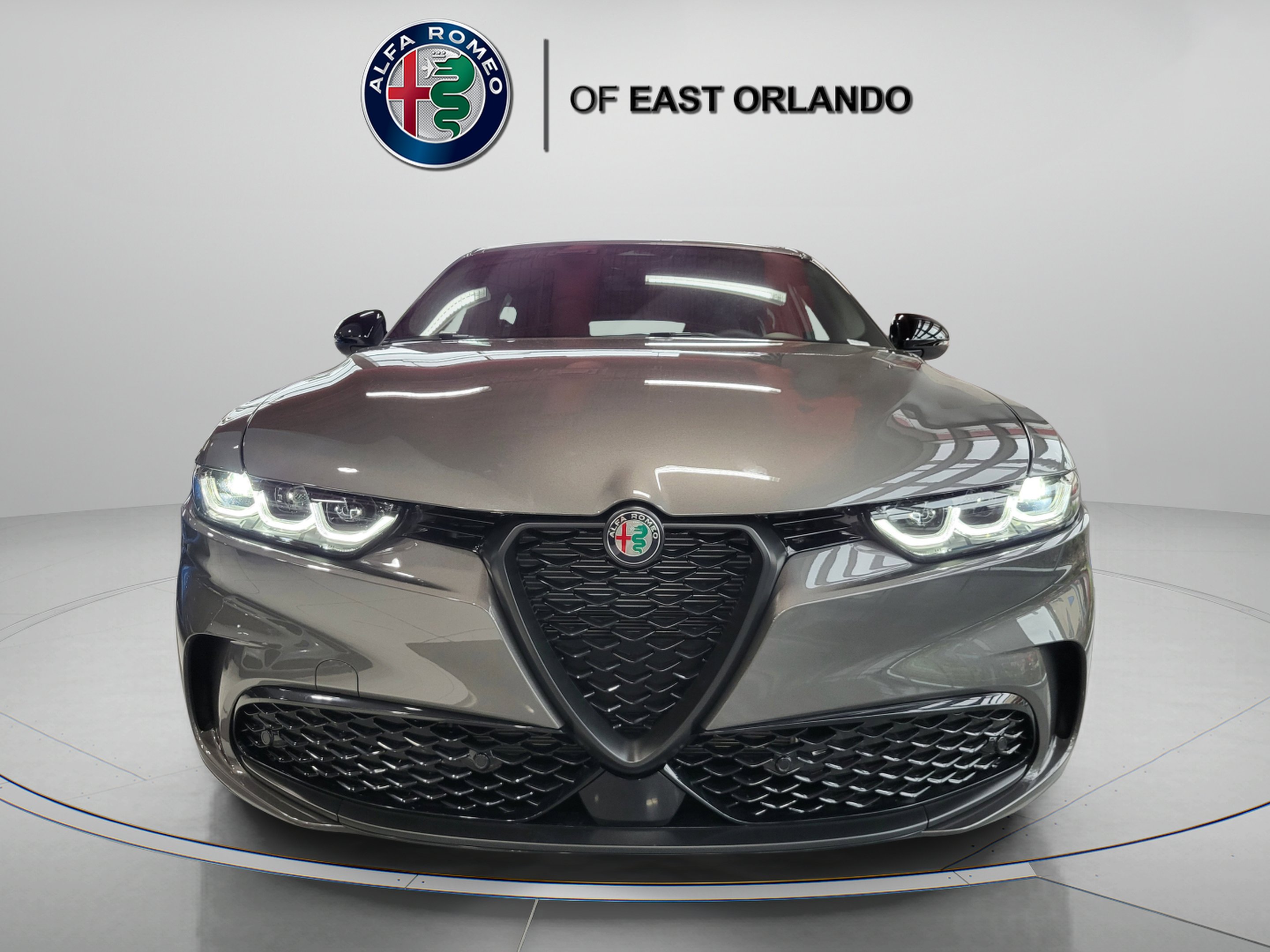New 2025 Grigio Ascari Metallic Alfa Romeo  image 3