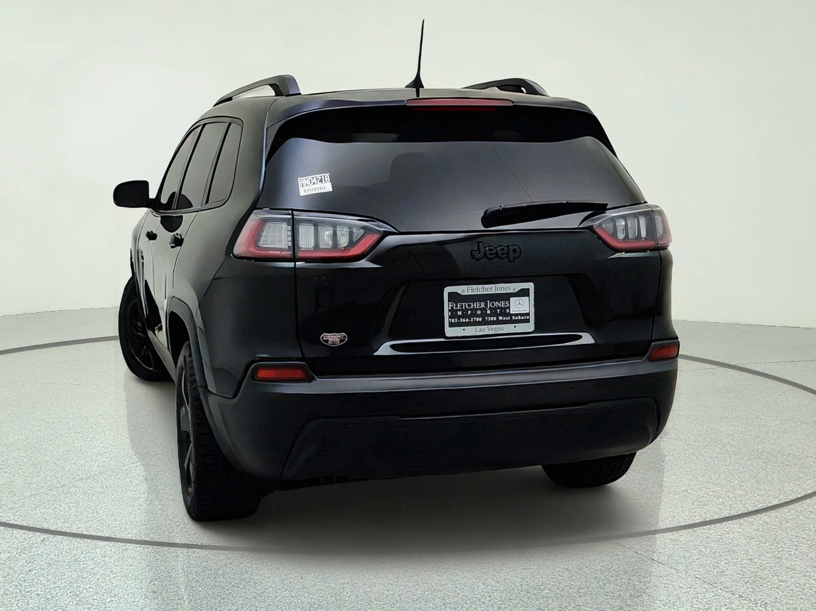 Used 2021 Diamond Black Crystal Pearlcoat Jeep Altitude image 11