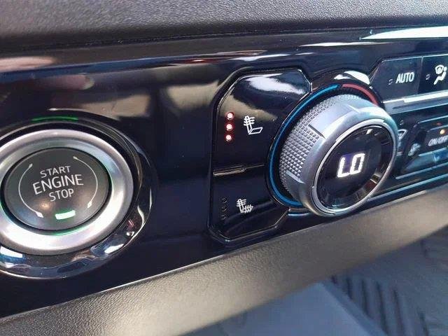 Used 2024 Lakeshore Blue Metallic Chevrolet LT image 25
