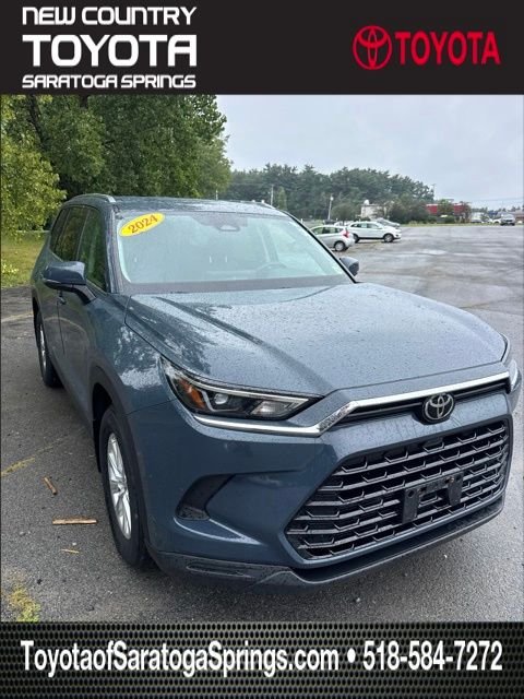 Used 2024 White Toyota XLE image 1