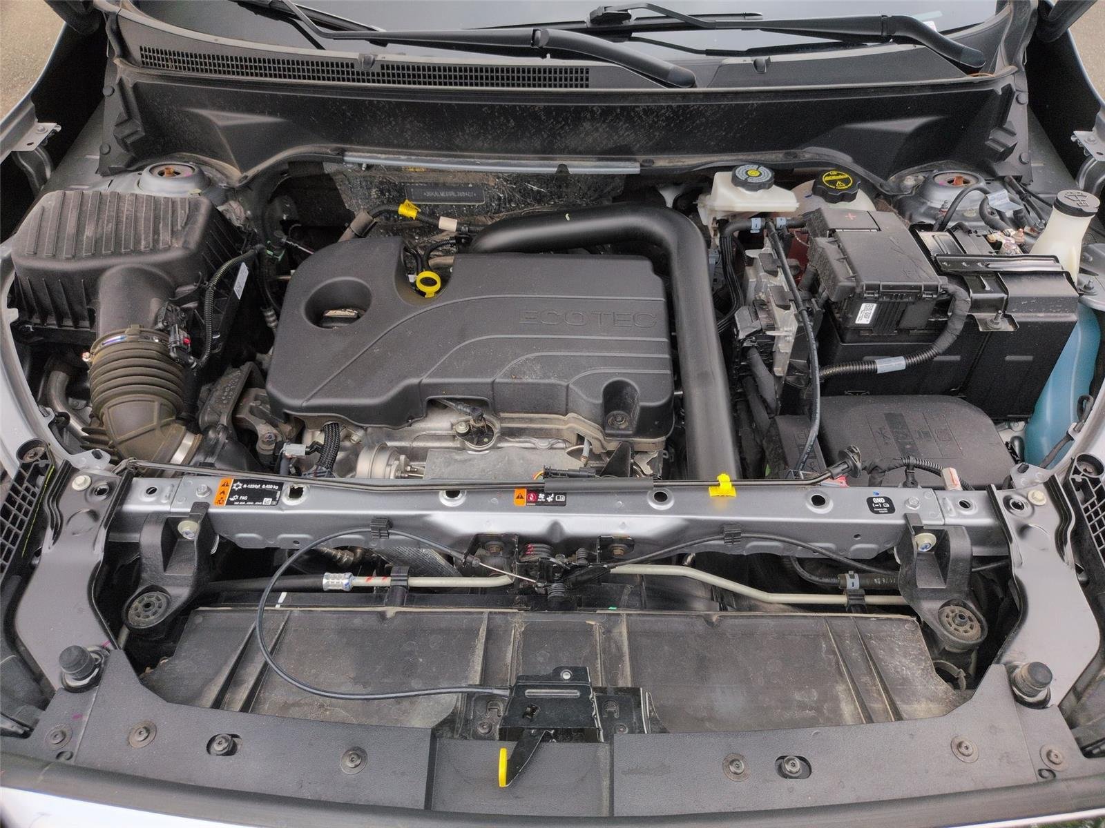 Used 2024 Sterling Metallic GMC SLE image 38