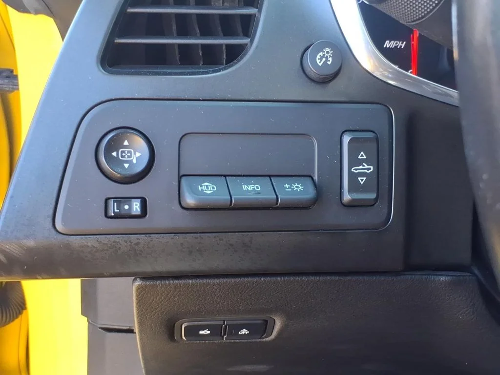 Used 2019 Yellow Chevrolet Stingray image 13