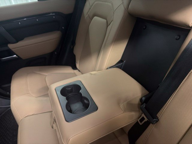New 2026 Santorini Black Land Rover S image 16