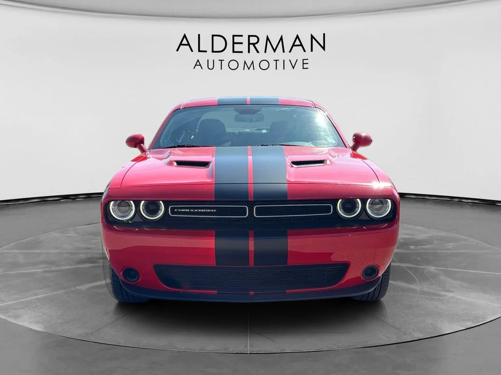 Used 2020 Red Dodge SXT image 8