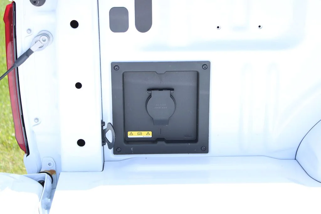 New 2026 White Ford XLT image 14