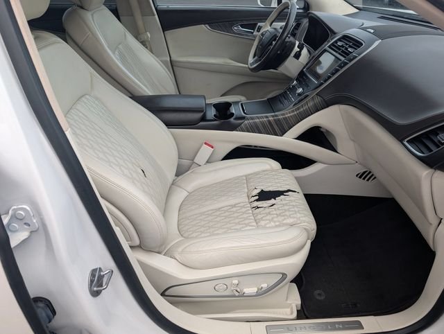 Used 2019 White Lincoln Black Label image 22