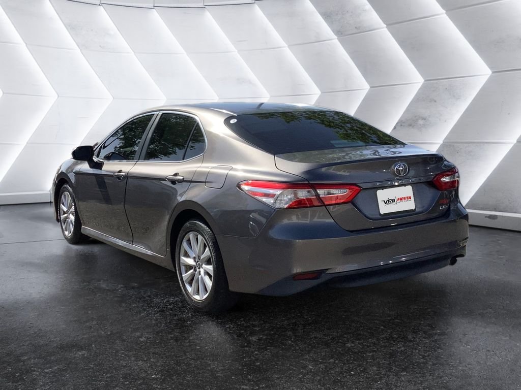 Used 2018 Gray Toyota LE image 6