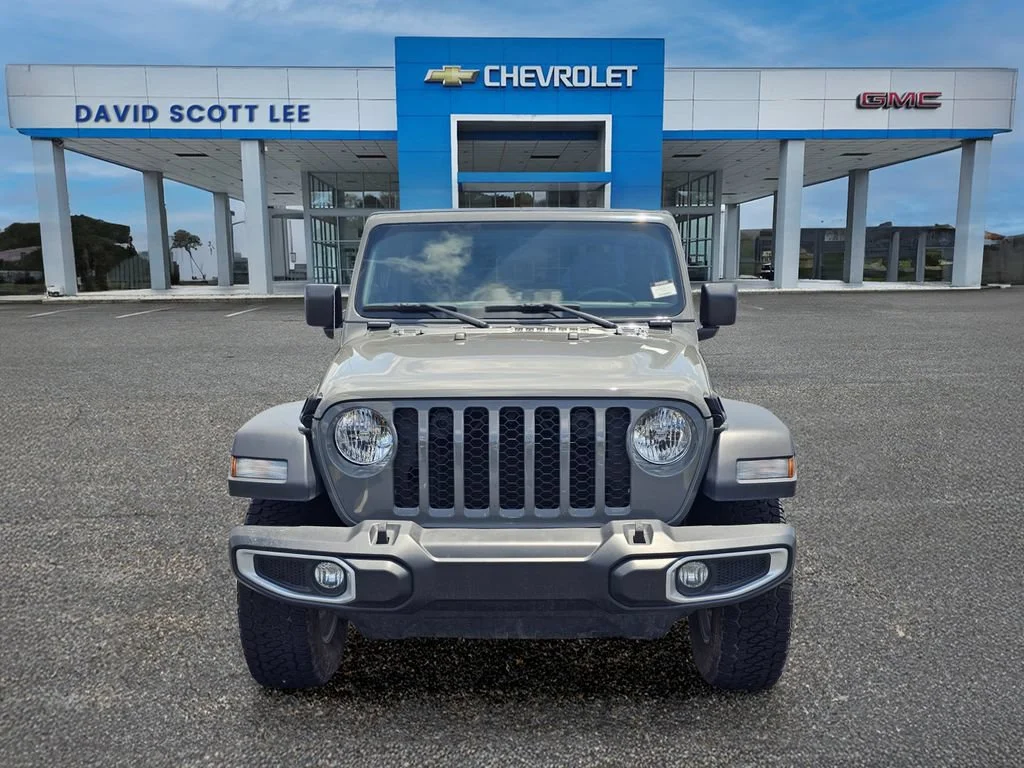 Used 2023 Sting-gray Clearc Jeep Sport image 2