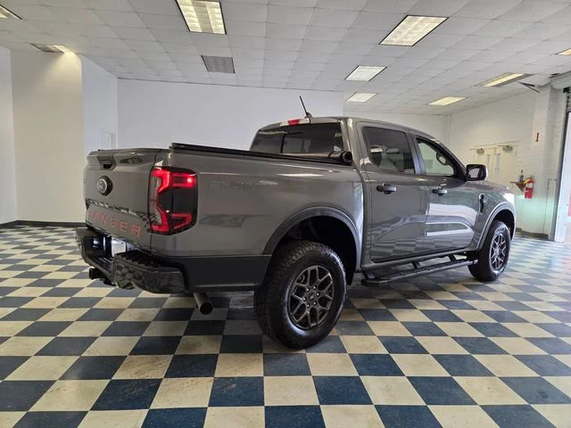 Used 2025 Gray Ford XLT image 7