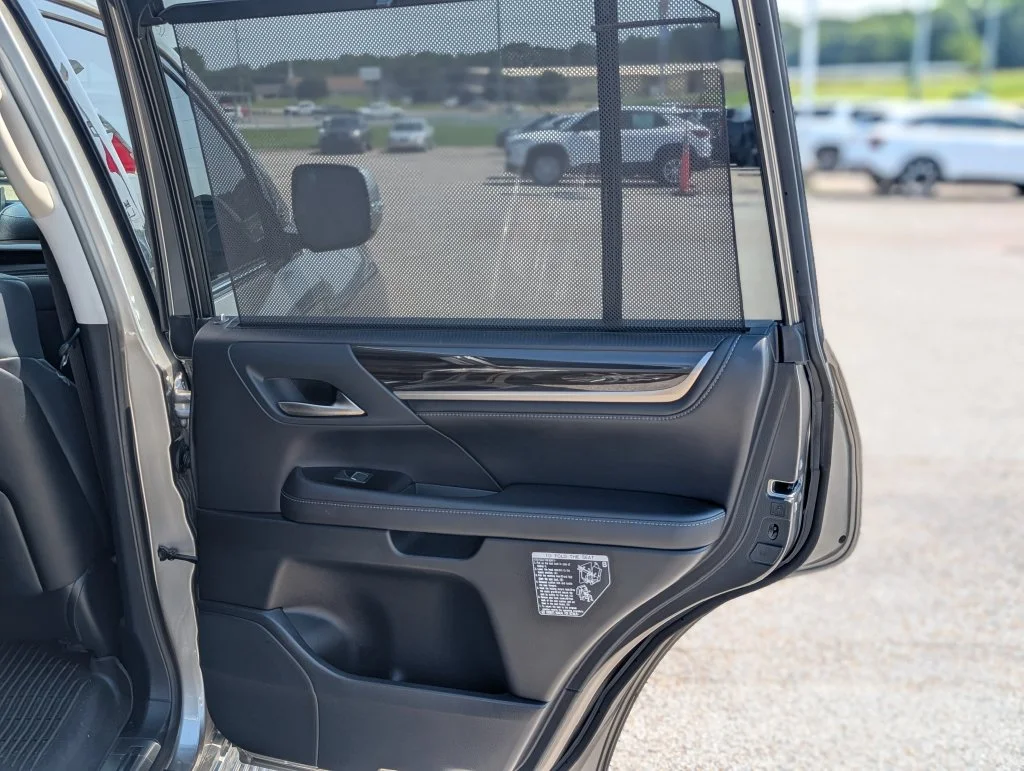 Used 2018 Silver Lexus 570 image 39