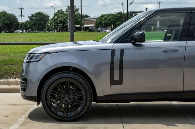 New 2026 Gray Land Rover SE image 18