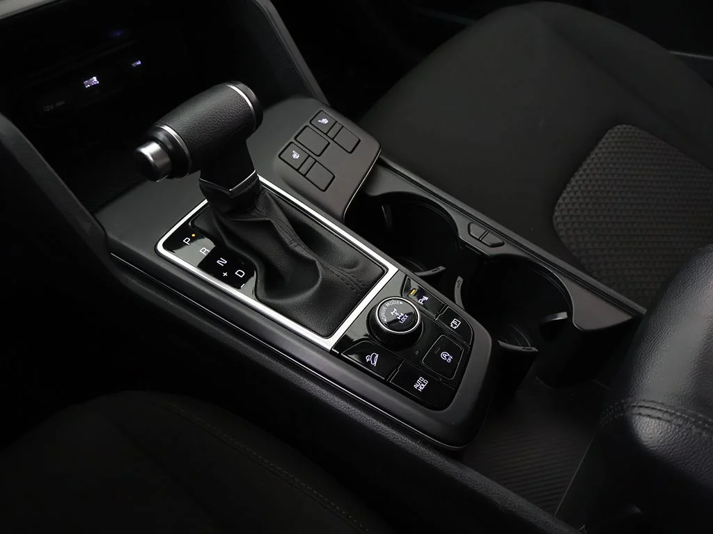 Used 2024 Black Kia LX image 46
