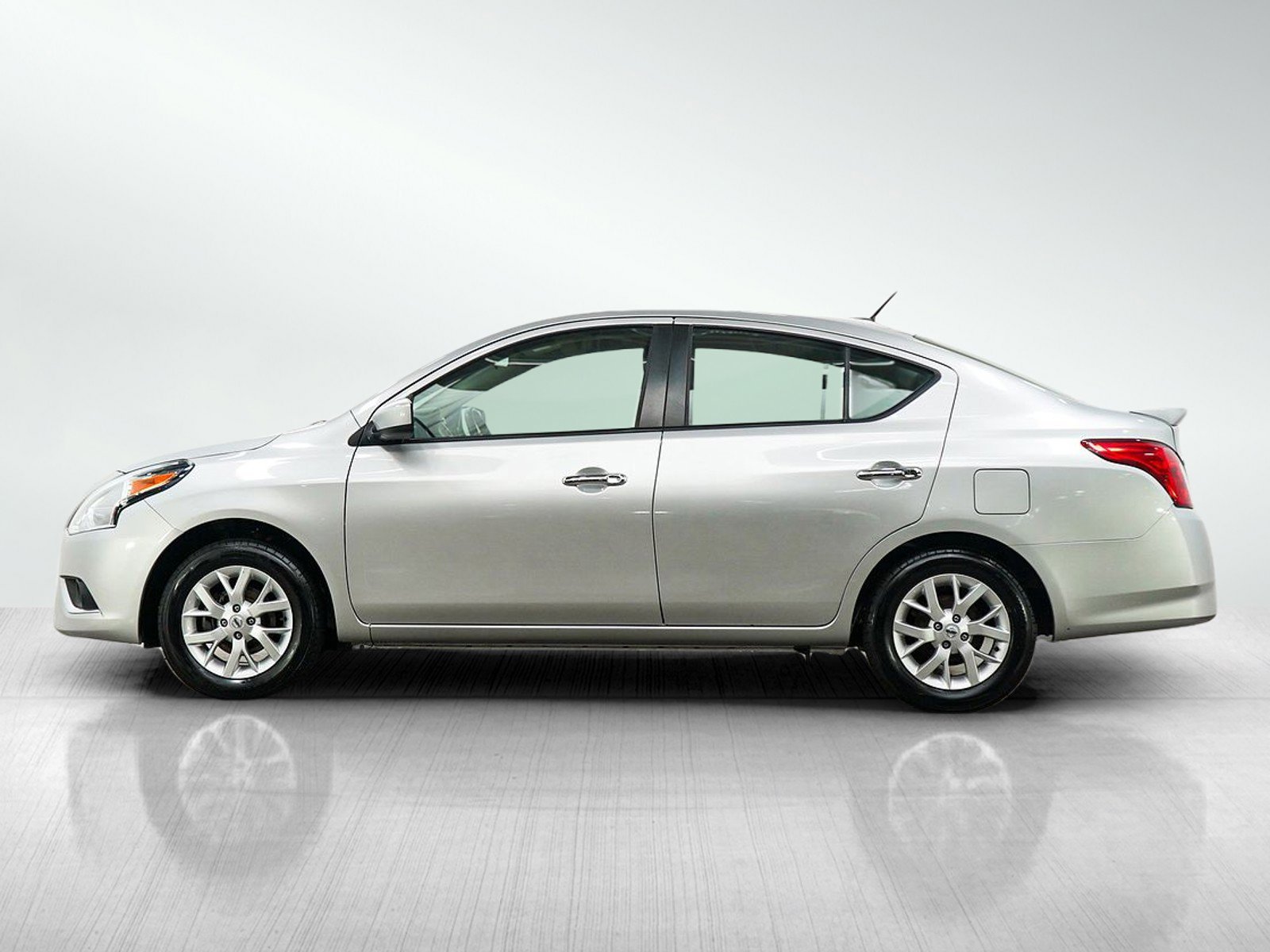 Used 2018 Nissan Versa Sedan SV with VIN 3N1CN7AP3JL854619 for sale in Minneapolis, Minnesota