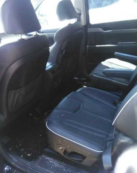 Used 2024 Moonlight Cloud Hyundai SEL 7P image 10