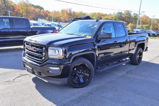 Used 2017 Black GMC SLT image 1