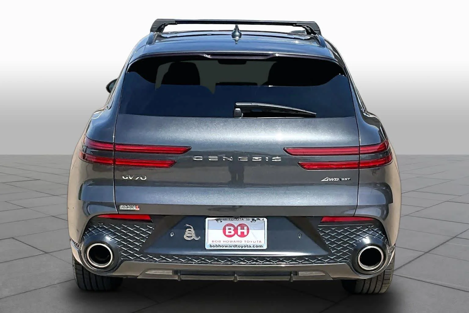Used 2024 Makalu Gray Genesis 3.5T Sport image 5