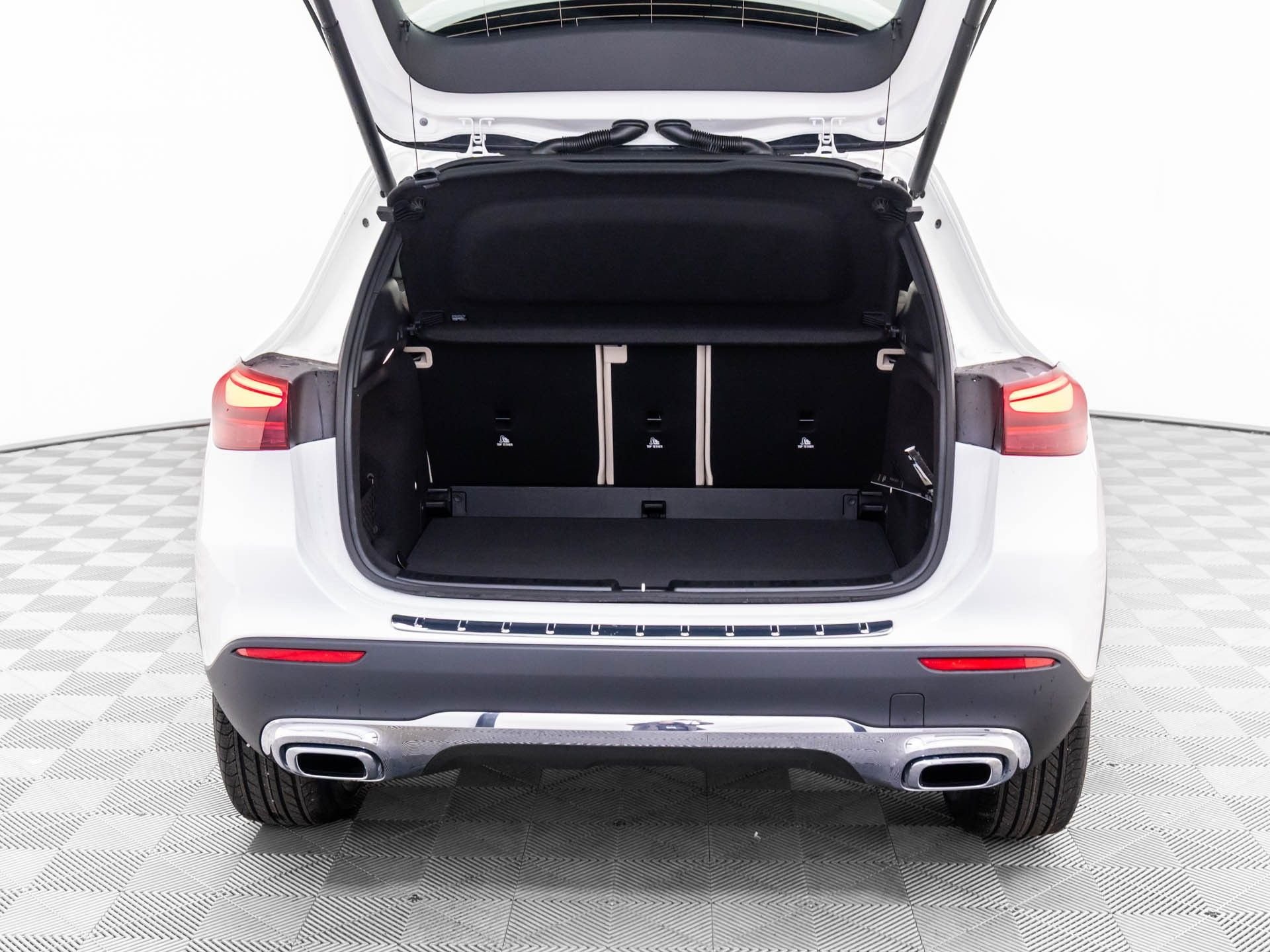 2025 Mercedes-Benz GLA GLA250 - Photo 29