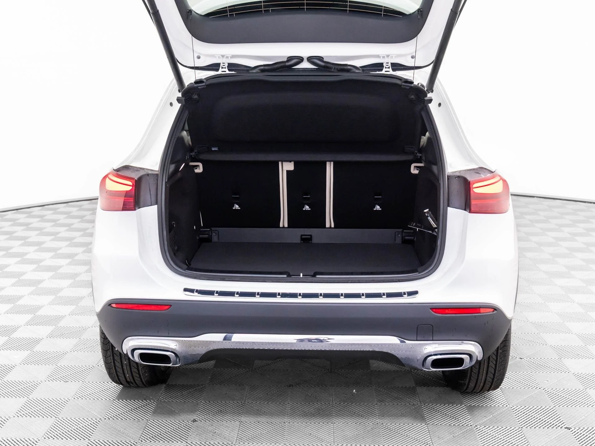 2025 Mercedes-Benz GLA GLA250 - Photo 29