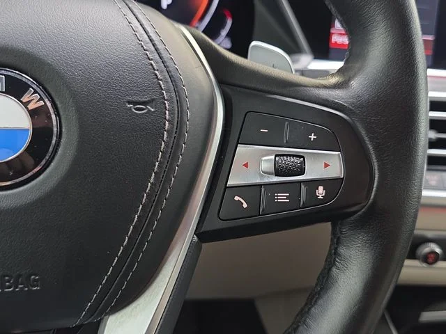 Used 2022 Arctic Gray Metallic BMW xDrive40i image 17