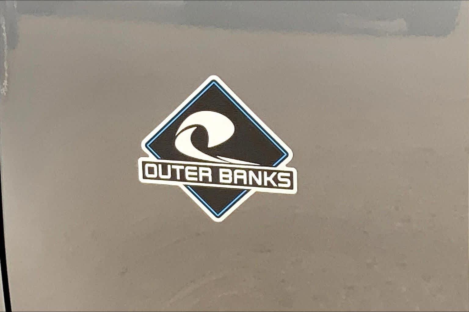 New 2025 Carbonized Gray Metallic Ford Outer Banks® image 15