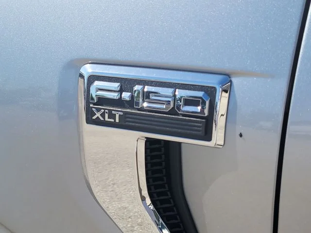 New 2026 Silver Metallic Ford XLT image 9