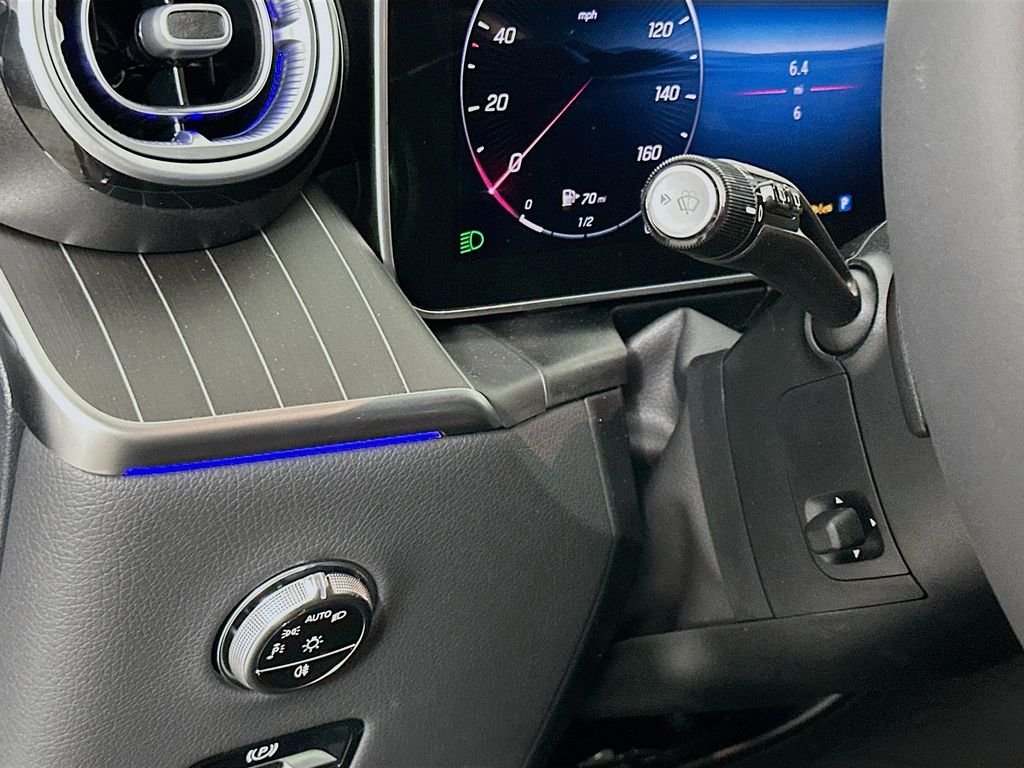 New 2026 Black Mercedes-Benz GLC 300 image 9