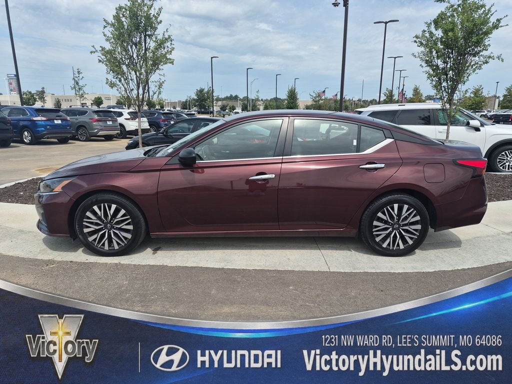 Used 2025 Nissan Altima SV with VIN 1N4BL4DV9SN310253 for sale in Kansas City